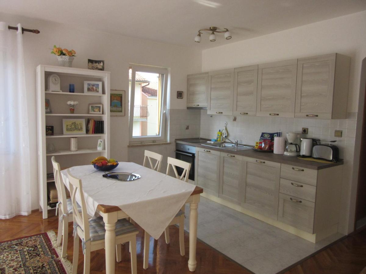 Haus Silvia Διαμέρισμα Ρόβινι Εξωτερικό φωτογραφία