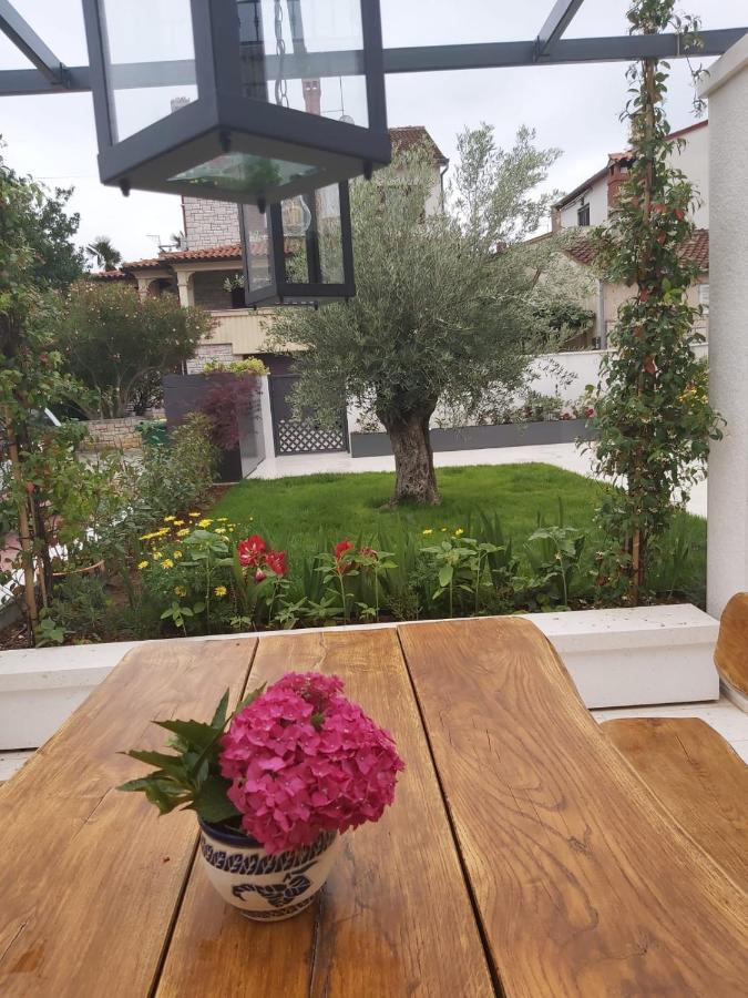 Haus Silvia Διαμέρισμα Ρόβινι Εξωτερικό φωτογραφία