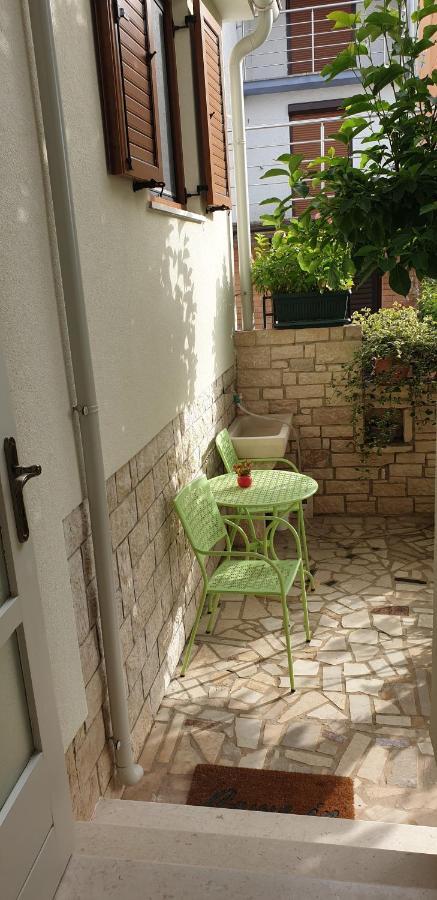 Haus Silvia Διαμέρισμα Ρόβινι Εξωτερικό φωτογραφία